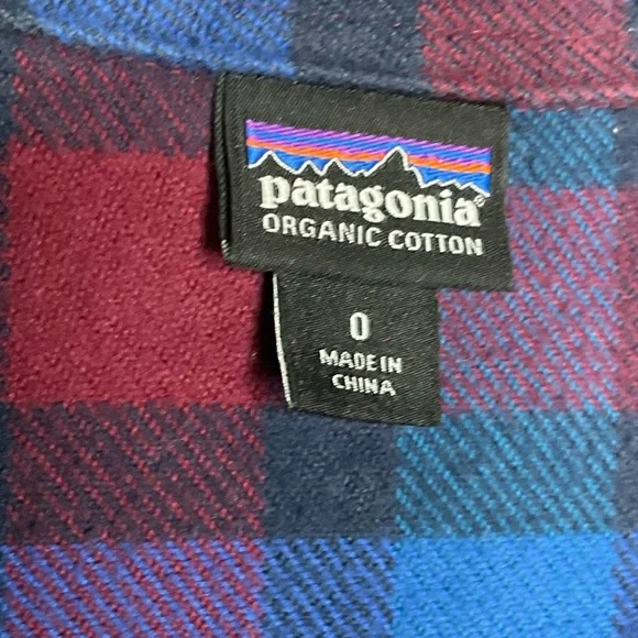Patagonia Long-Sleeved Organic Cotton
Midweight Fjord Flannel Shirt Size… - Picture 4 of 6
